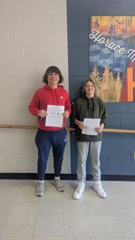 8th Grade students Bentyn Ford and Nick Hardin