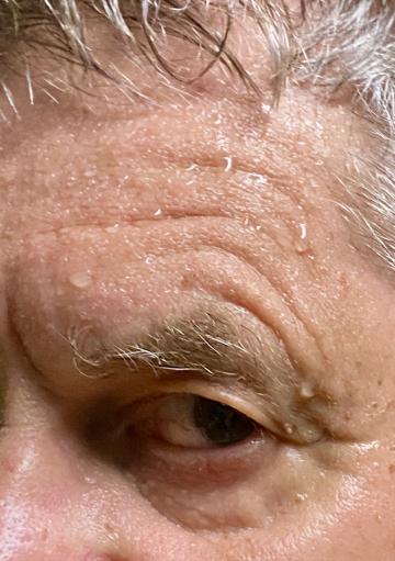 While it can be uncomfortable, there are many health benefits from a good summer sweat. 
